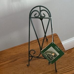 Hallmark Elegant Metal Easel Stand a vintage green metal tabletop display easel